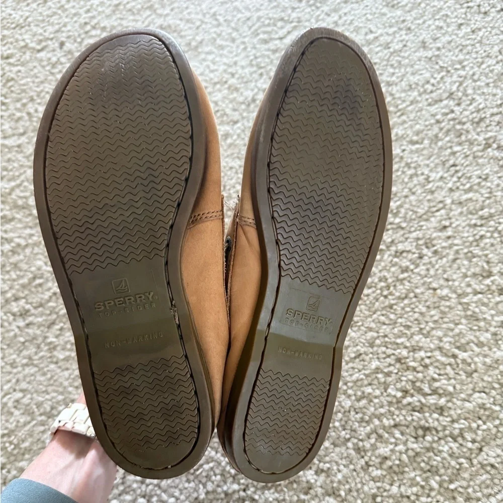 Boys authentic Speer top-Sider boat shoe gently used size 6